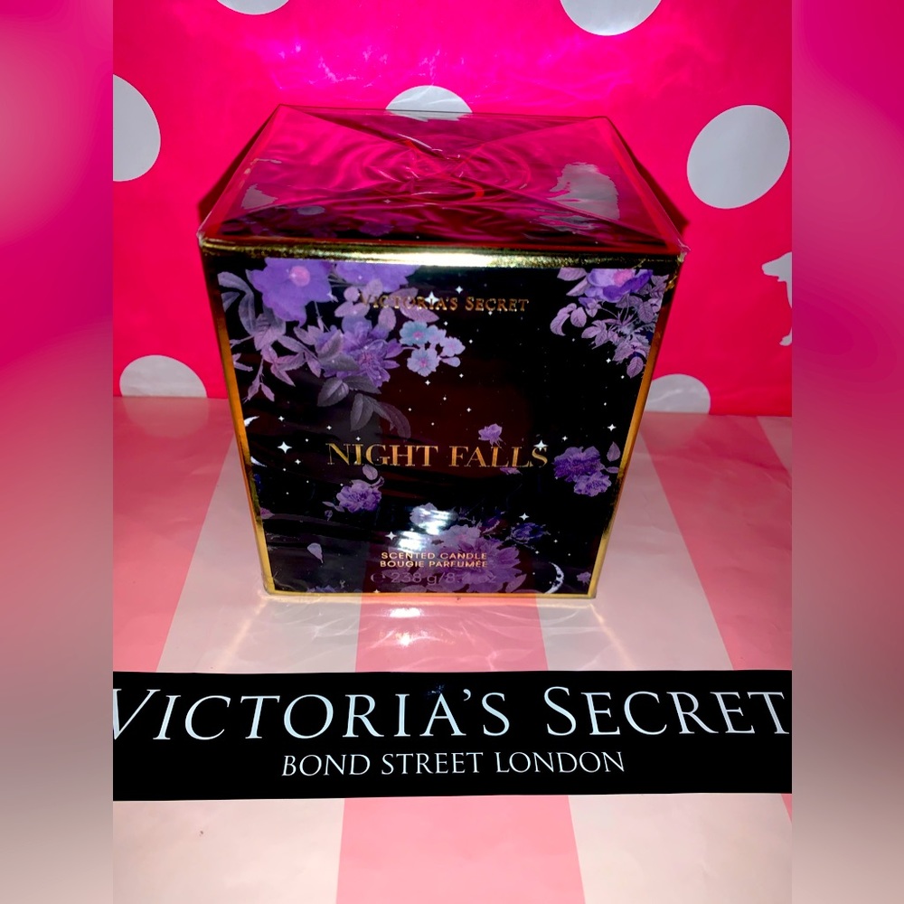 NEW Victoria’s Secret 8.4oz Night Falls Candle.